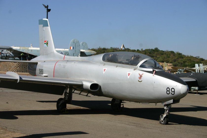Aermacchi mb-326k