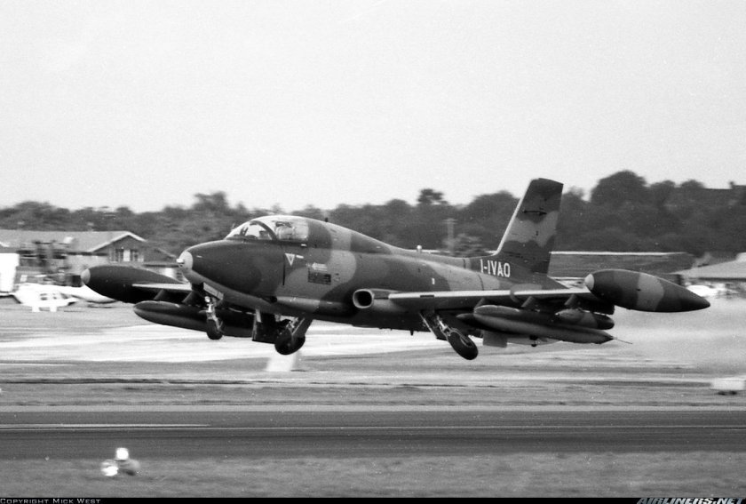 Embraer emb 312 tucano