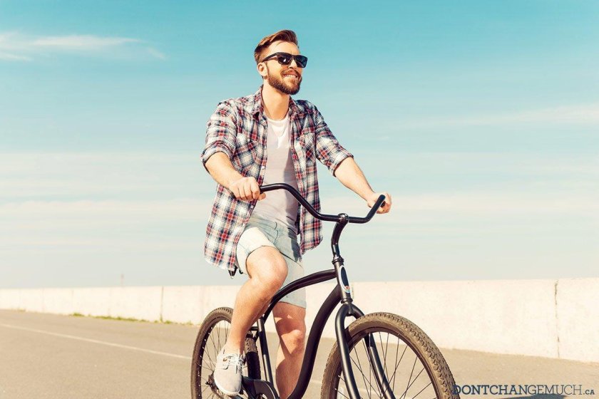 Парень на велосипеде