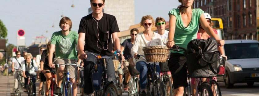 Люди на велосипедах