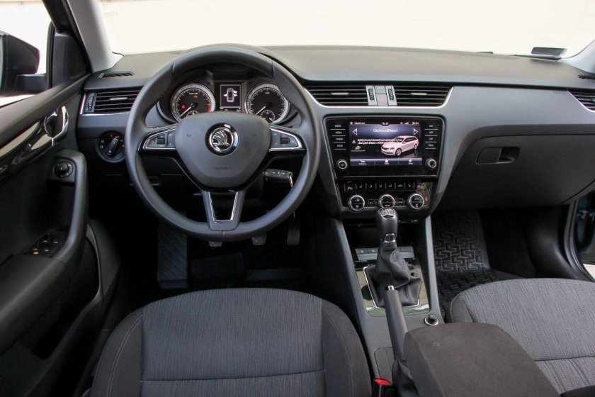 Škoda Octavia 2018 салон