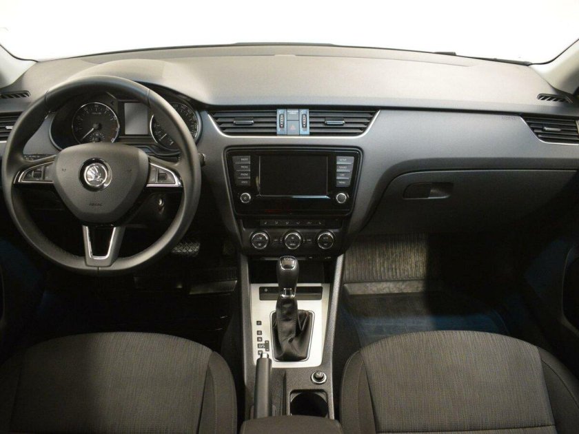 Шкода Октавия 3 Рестайлинг комплектации