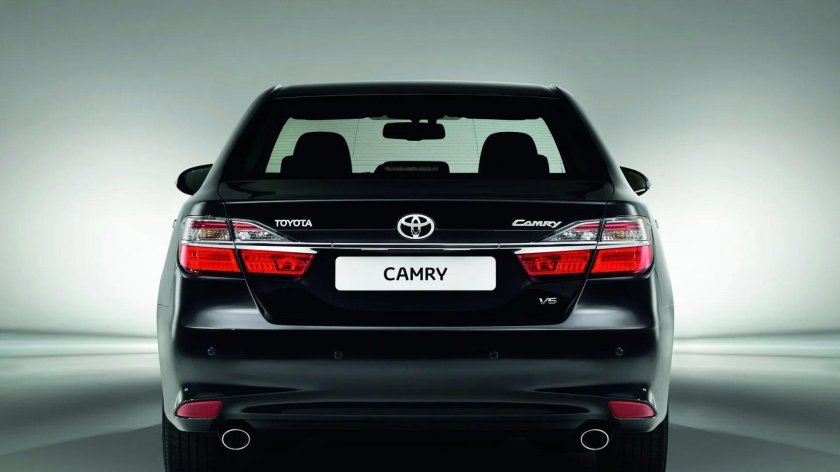 Toyota Camry v6 2015