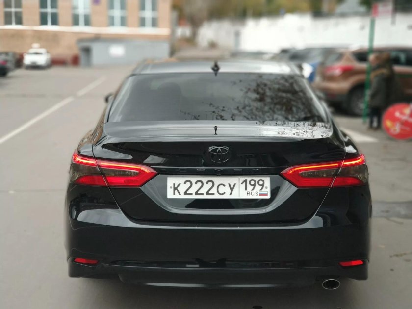 Toyota Camry 70 сзади
