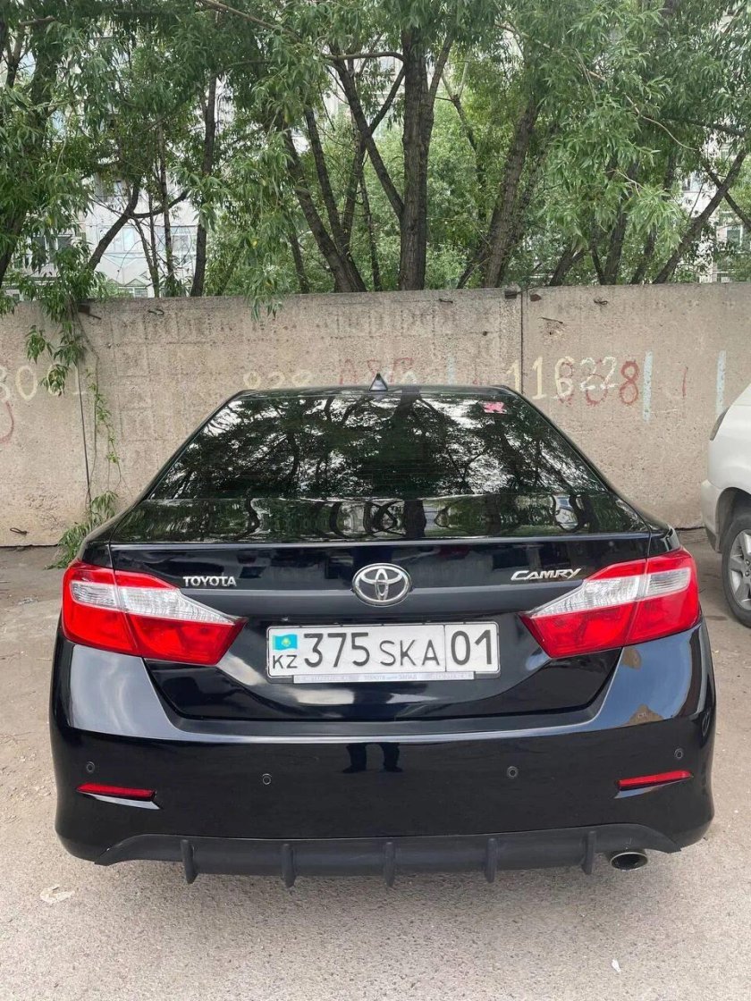 Камри 2.5 2017 эксклюзив вид сзади