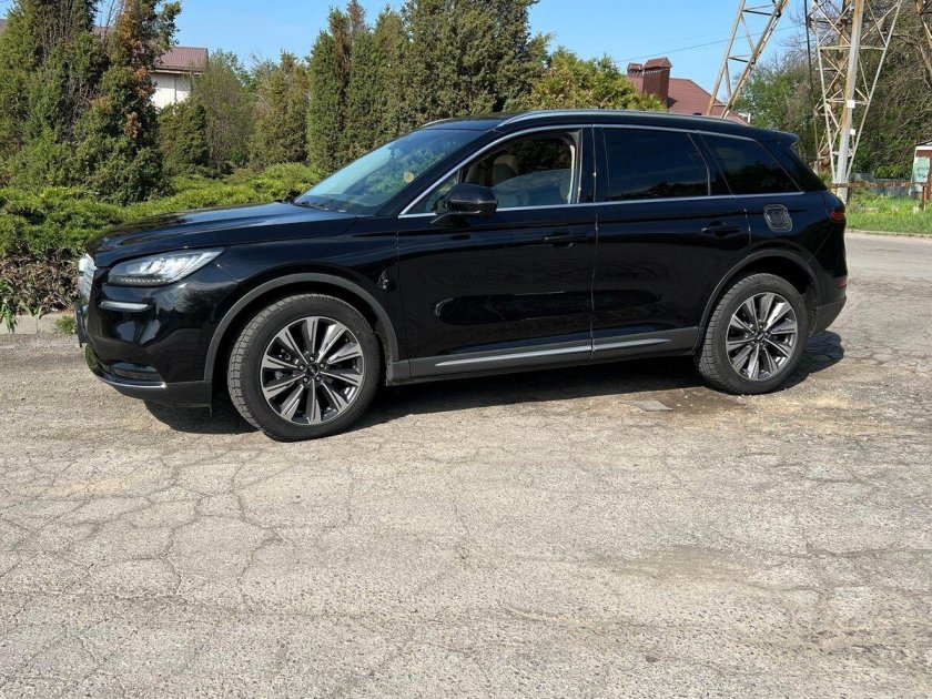 Чёрный линкольн