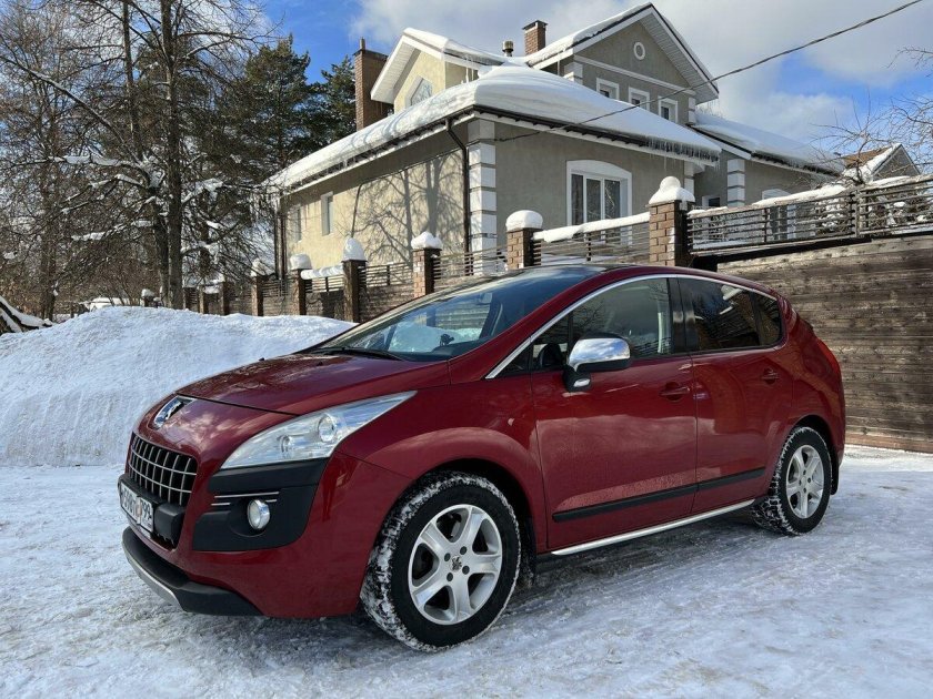 Пежо 3008 2012 красный
