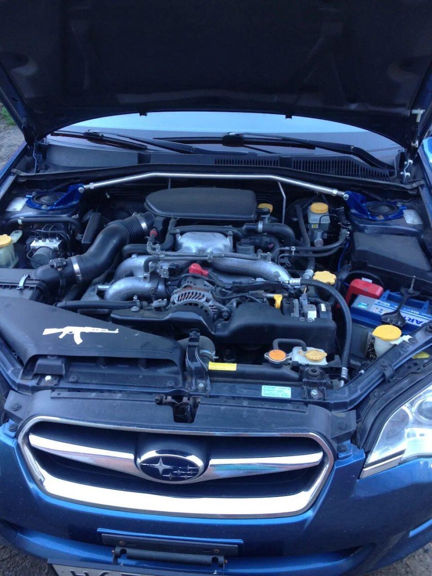Субару Легаси под капотом