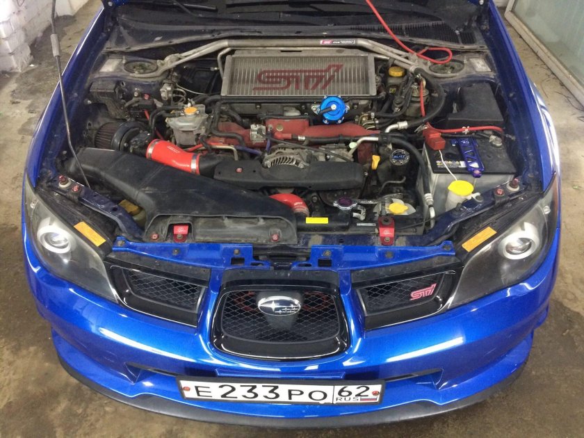 Субару Импреза 2006 под капотом