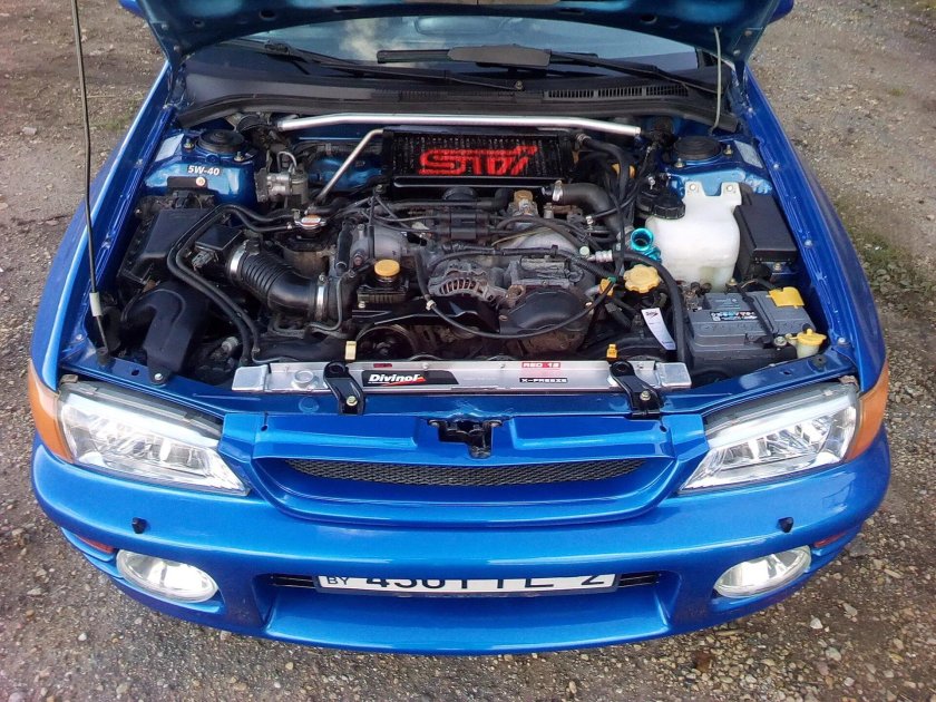 Подкапотка Субару Импреза