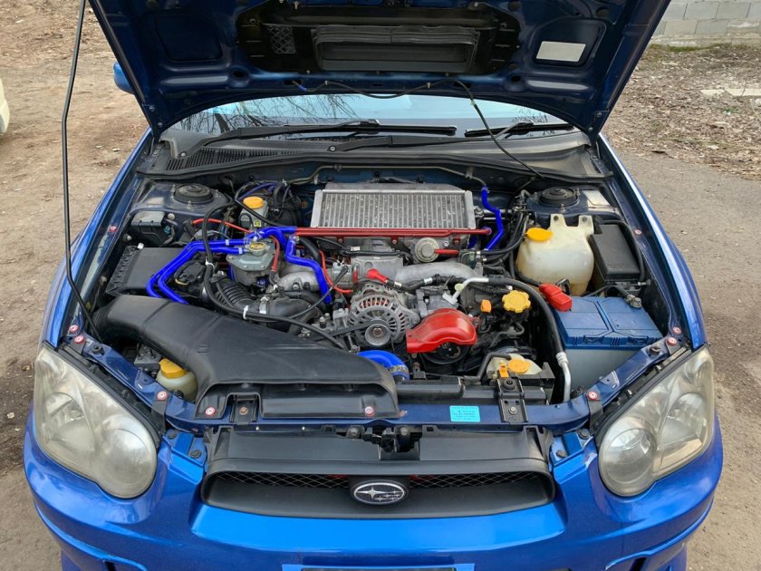 Субару Импреза под капотом
