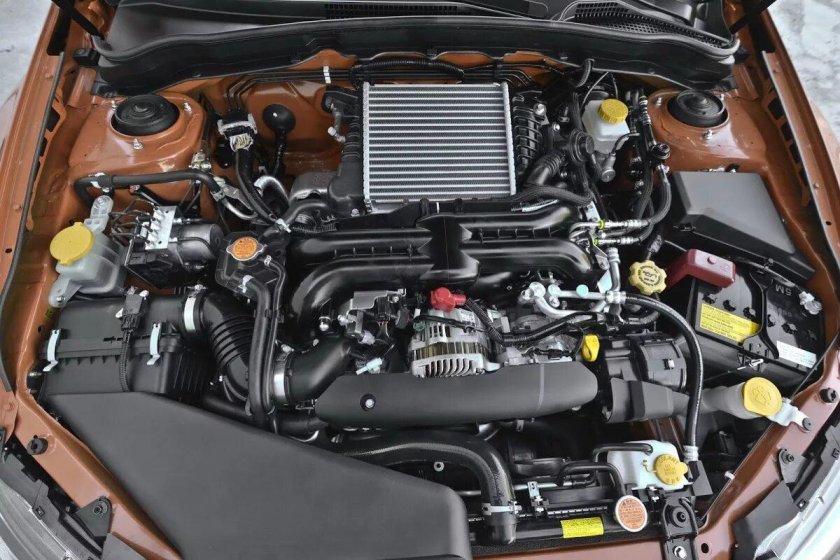 Subaru XV 2014 под капотом