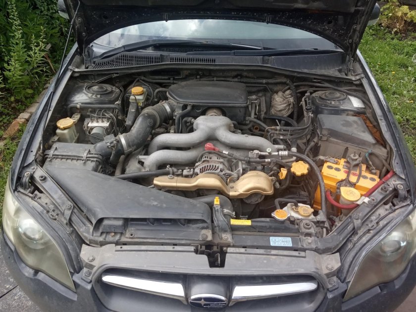 Субару Легаси под капотом