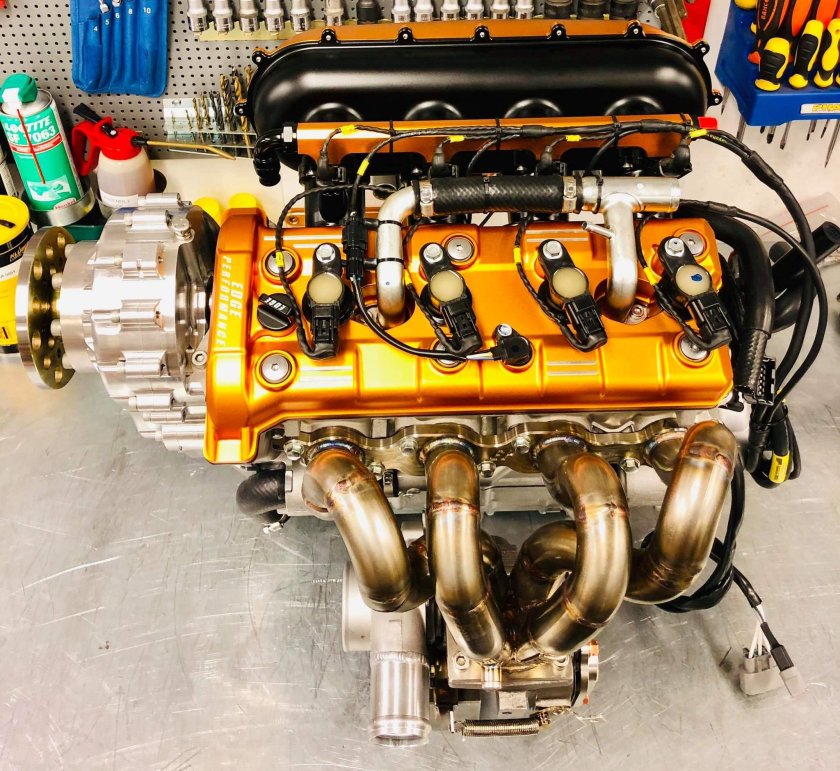 Двигатель 1000 л.с