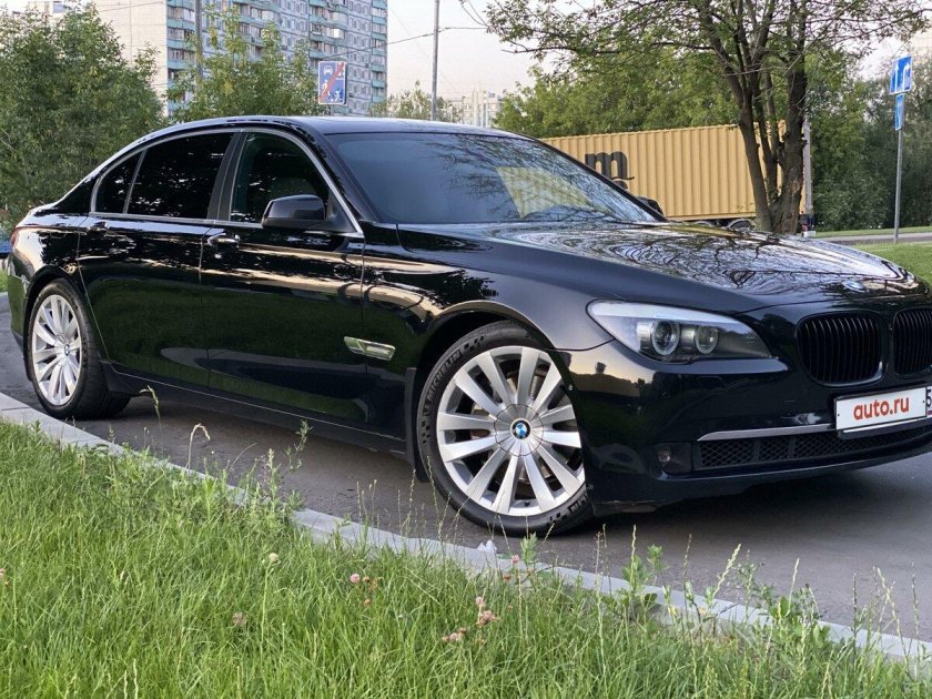 Бмв 7 серии 2010