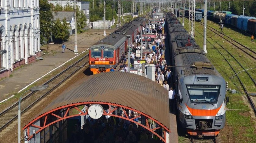 Электричка ярославский вокзал монино