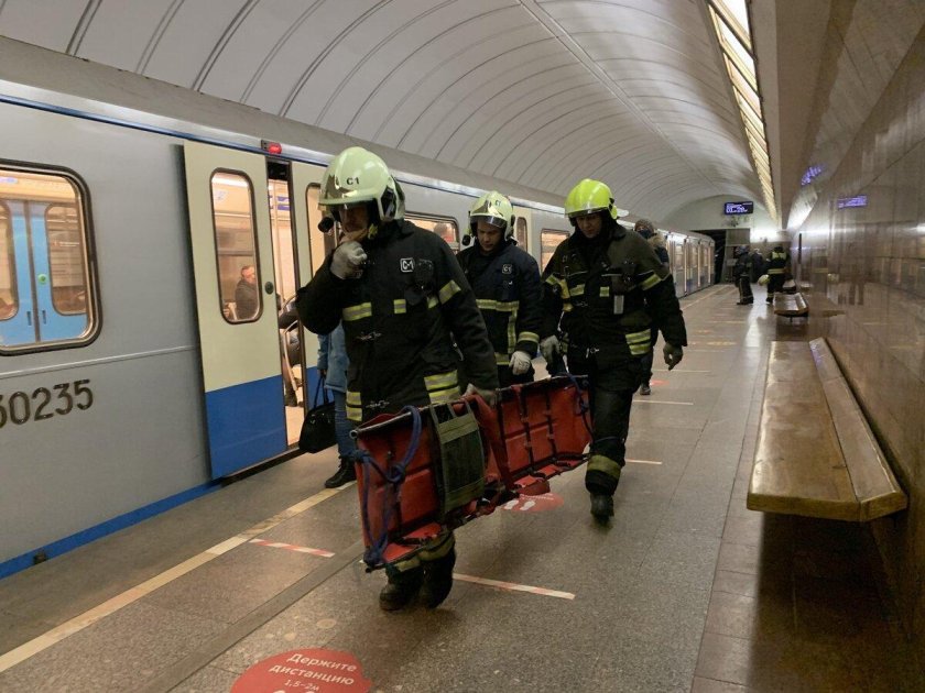 Савёловская (станция метро, Серпуховско-Тимирязевская линия)