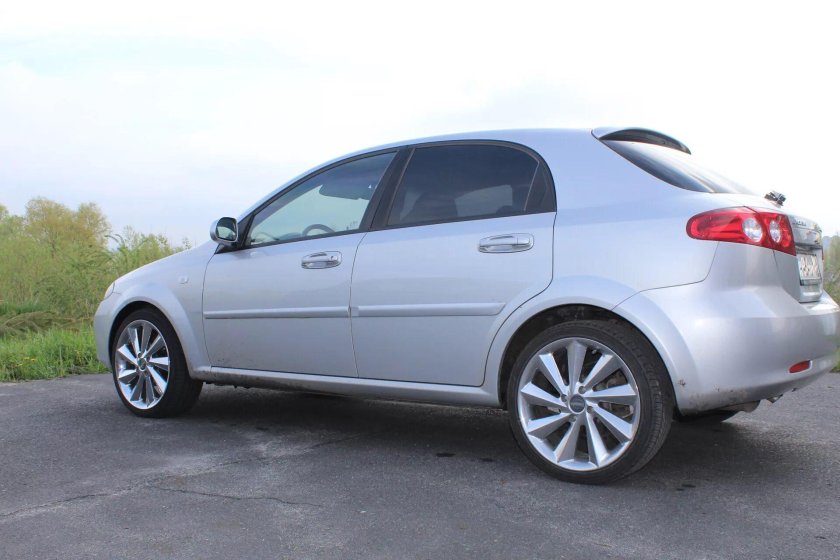 Chevrolet Lacetti на 17 дисках
