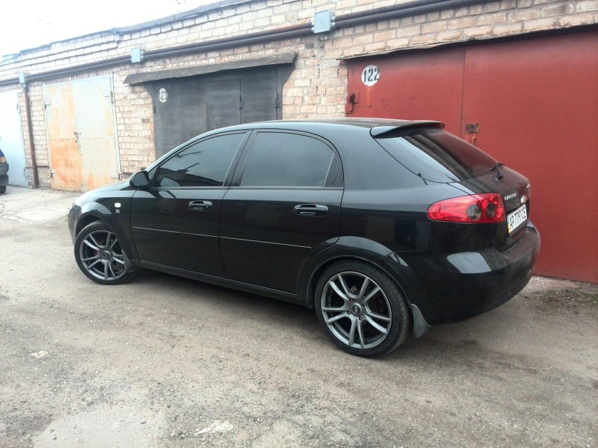Lacetti литье r16 черная