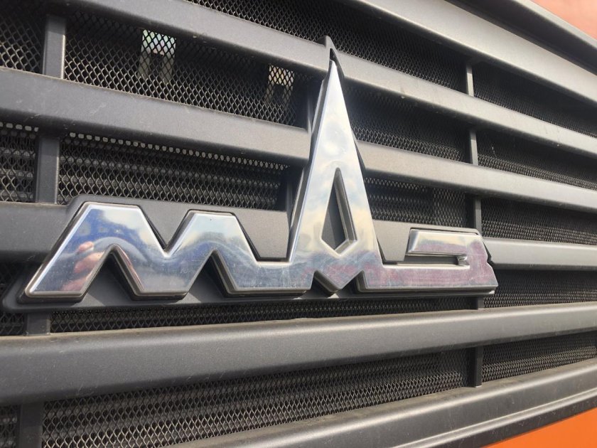 Седельный тягач маз