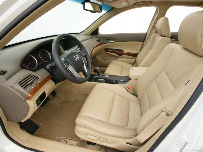 Honda Accord 2008 салон