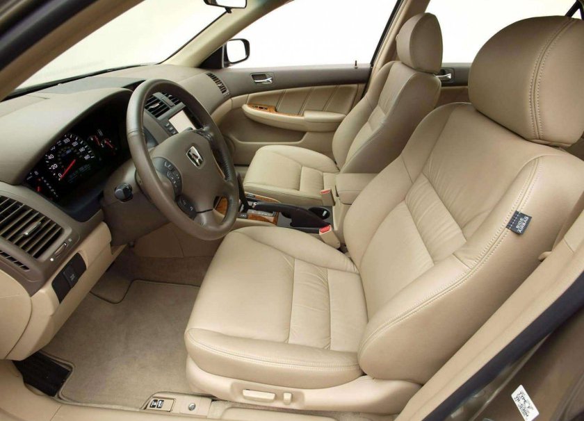 Honda Accord 2007 салон