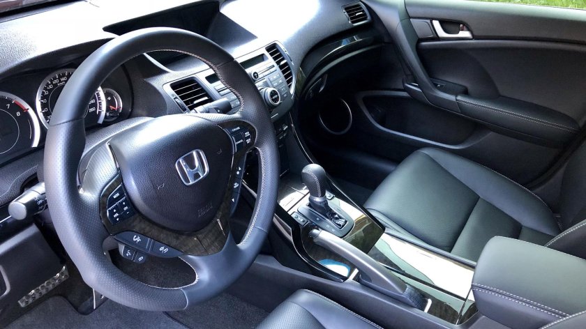 Хонда Аккорд 8 салон