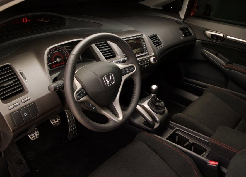 Honda Civic 2007 седан салон
