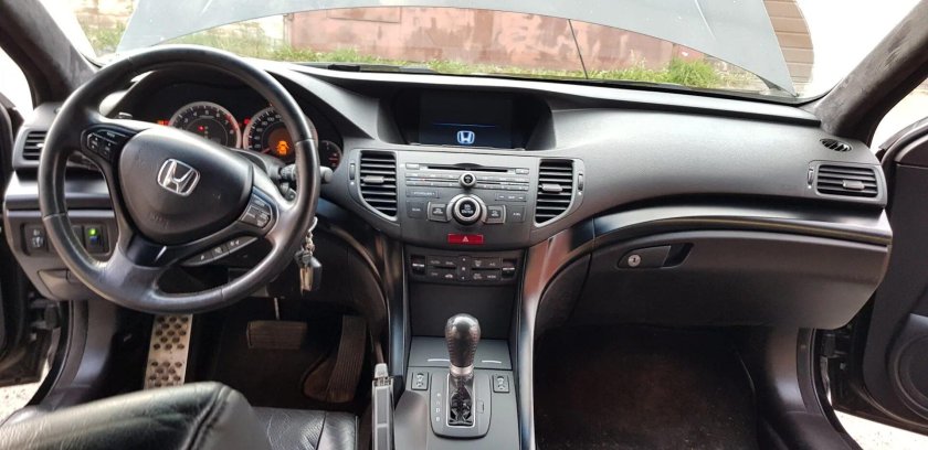 Салон Honda Accord 8 2008