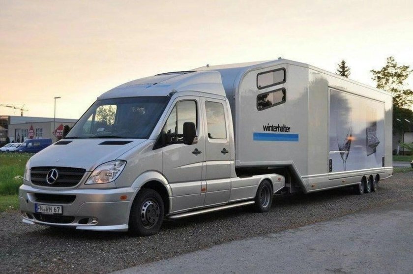 Мерседес Бенц Спринтер тягач