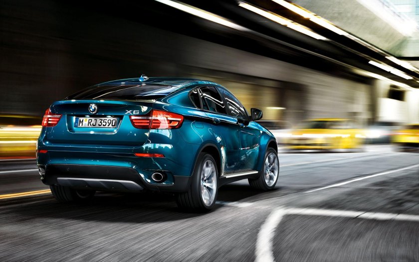 BMW x6 2022 Blue