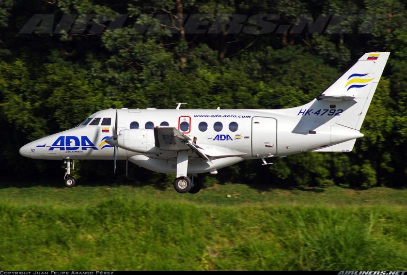 Модель самолета Jetstream 32