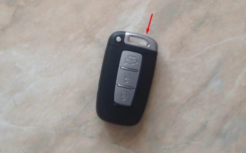 Батарейка в Ключе Хендай Солярис 2012