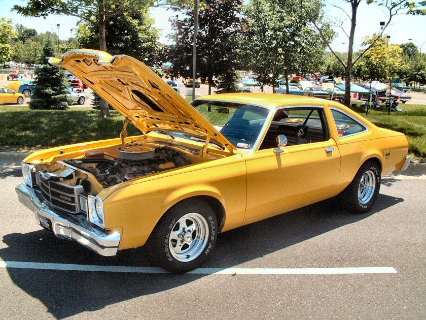 Plymouth Volare 1976