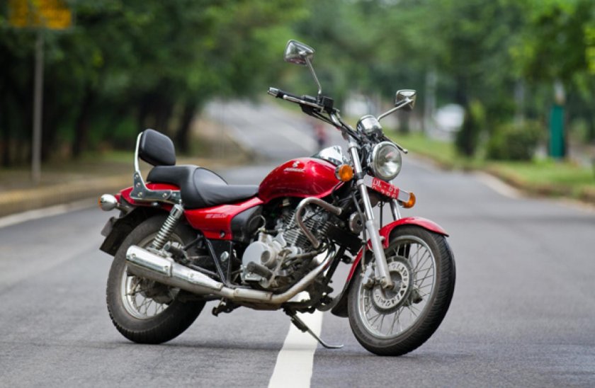 Мотоцикл Bajaj Avenger