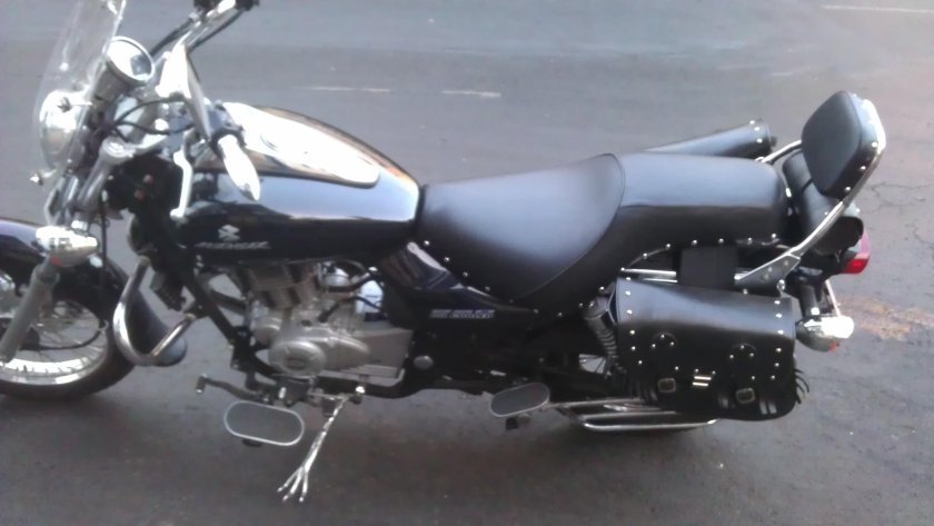 Багажная система на Bajaj Avenger 220