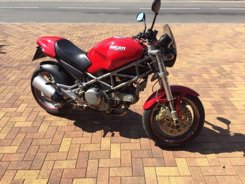 Ducati monster 400 2000