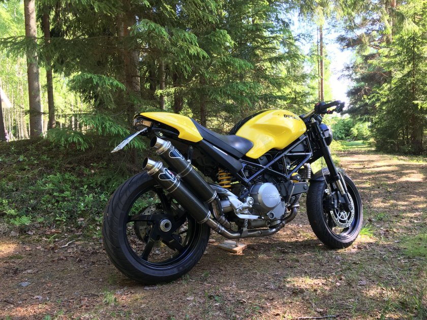 Ducati Monster s2
