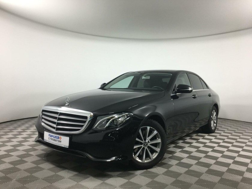 Мерседес бенц е