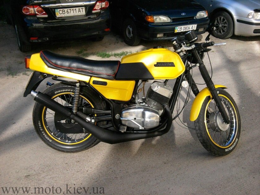 Ява 638 желтая