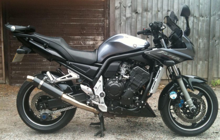 Yamaha FZS 1000