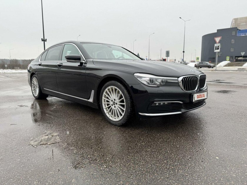 Бмв 7 серии 2016