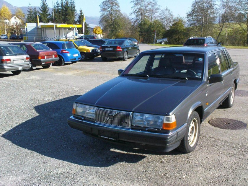 Volvo 760 1990