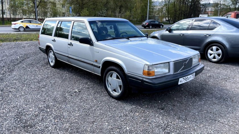 Пол на Вольво 740