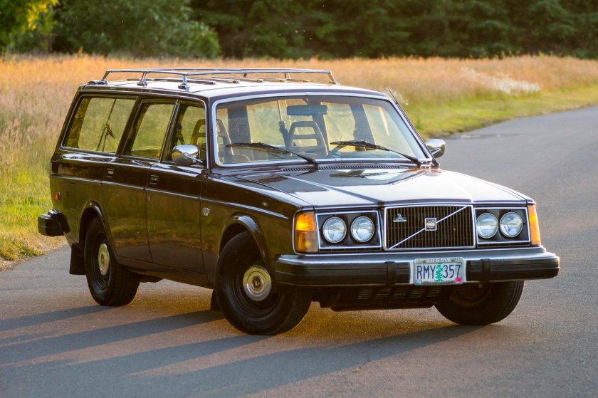 Volvo 245