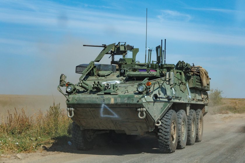 Stryker боевая бронированная машина