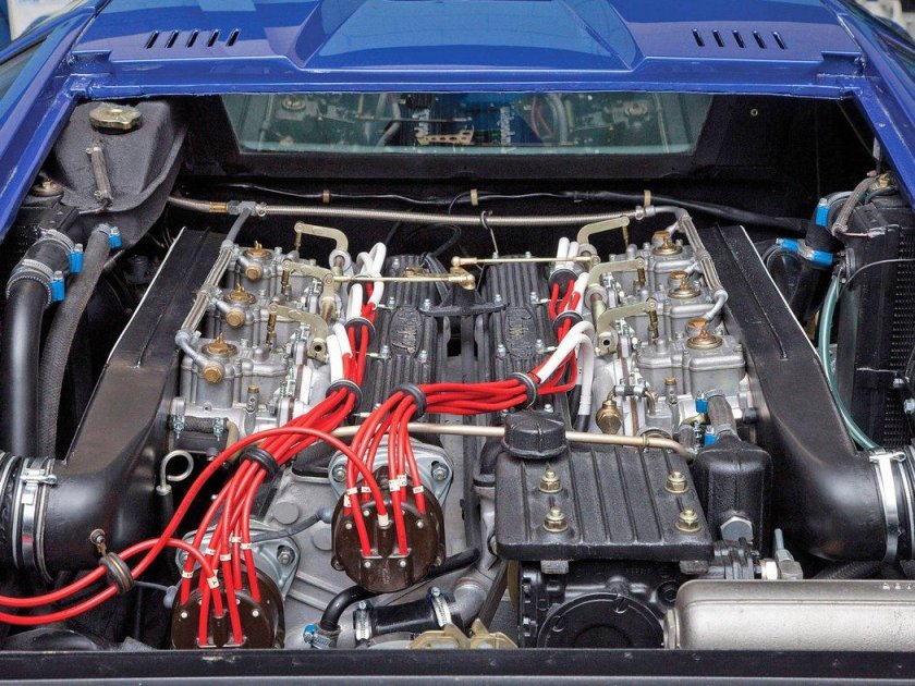 Lamborghini Countach lp400 двигатель