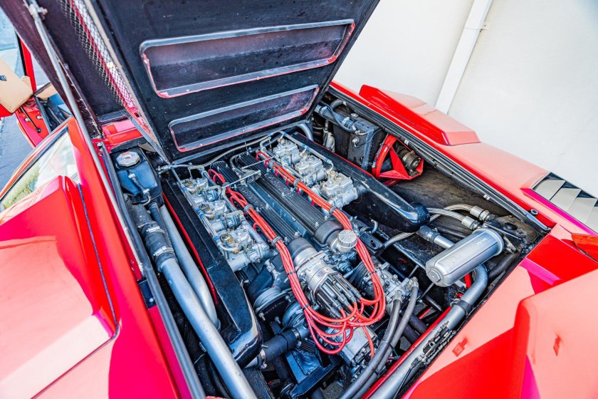 Lamborghini countach lp500