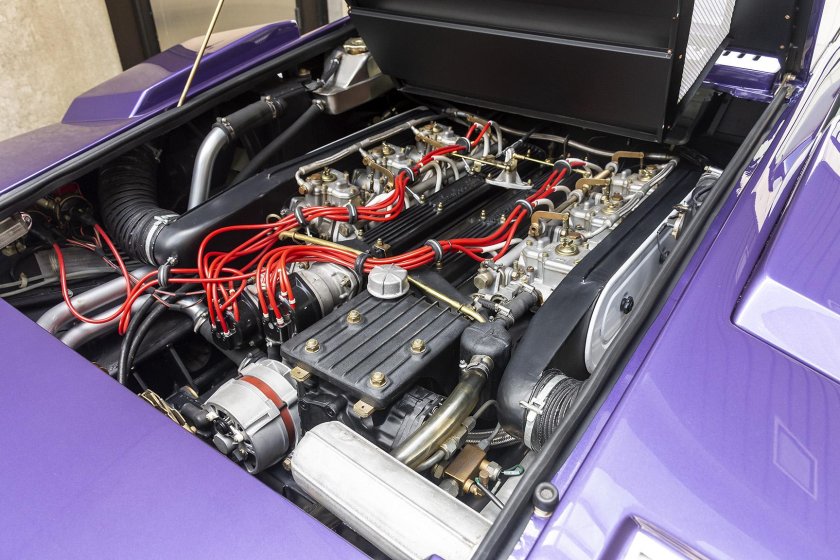 Lamborghini countach lp400 s