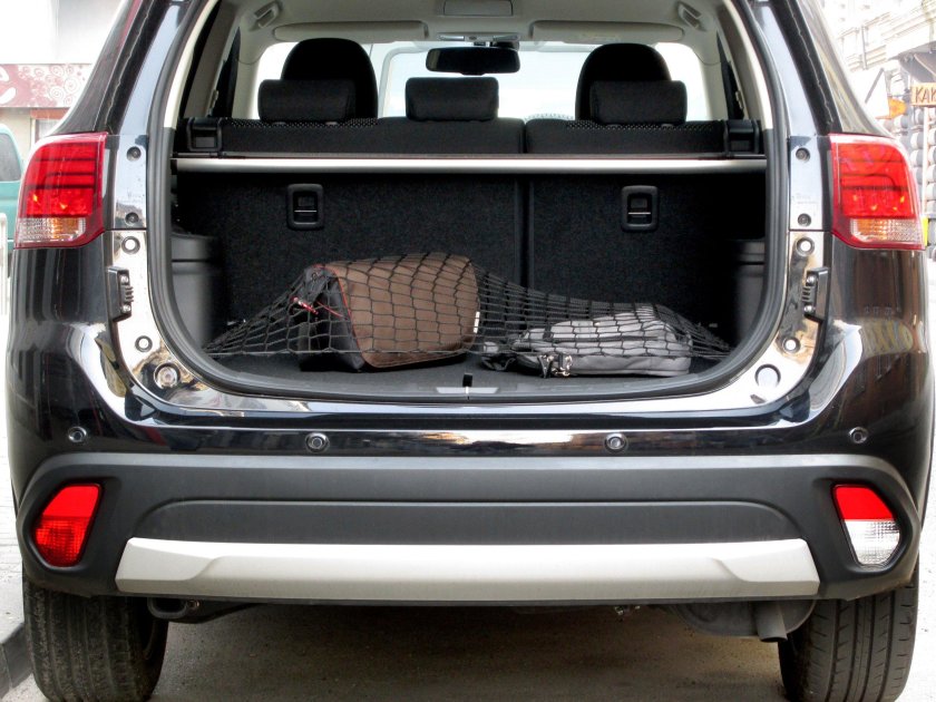 Мицубиси Аутлендер багажник